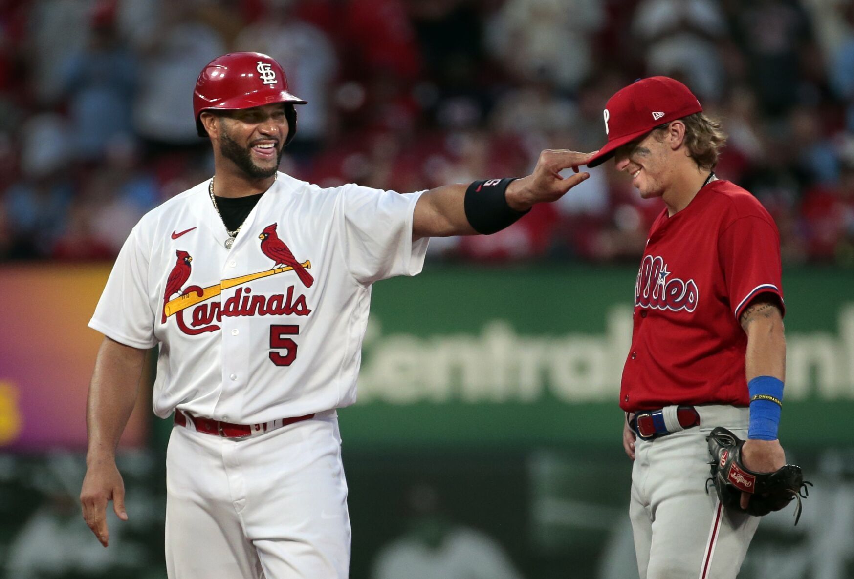Cardinals host final game against Phillies